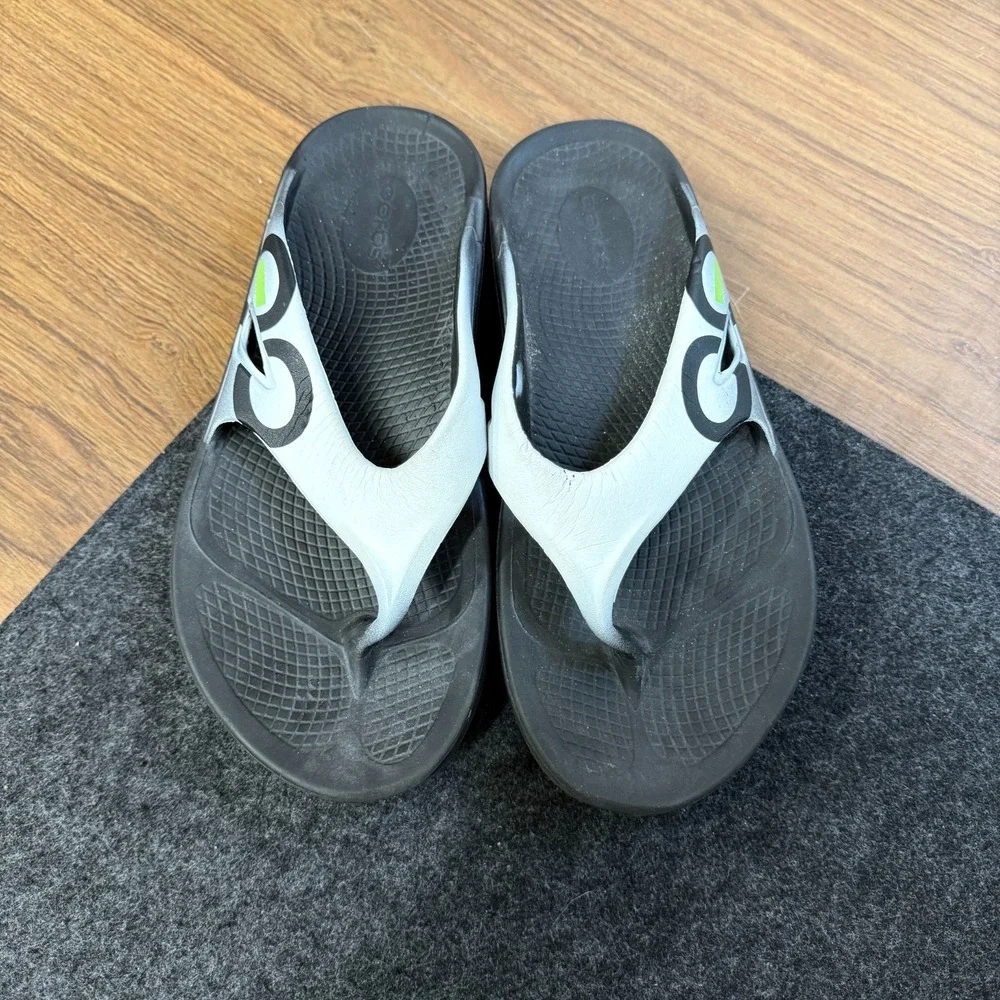 OOFOS Mens OOriginal Sport Recovery Sandals Black White Athletic Sport Comfort 8